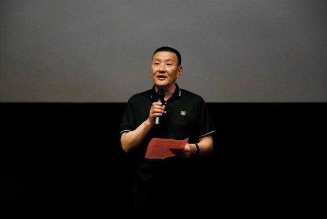 特效+軟科幻！成龍影視傳媒學(xué)院“2024屆優(yōu)秀影視作品首映禮”廣受贊譽(yù)(圖1)