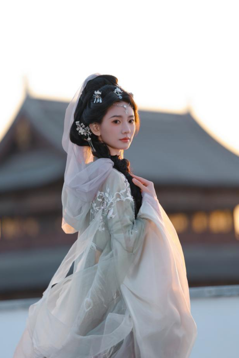錦繡霓裳五福納喜歡娛影視閃耀2024國(guó)風(fēng)大典盡展東方美(圖6)
