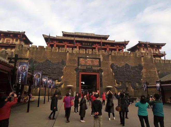 西安短劇行業(yè)火爆能否催生西北橫店影視城？很難銜接現(xiàn)有文旅流量(圖3)